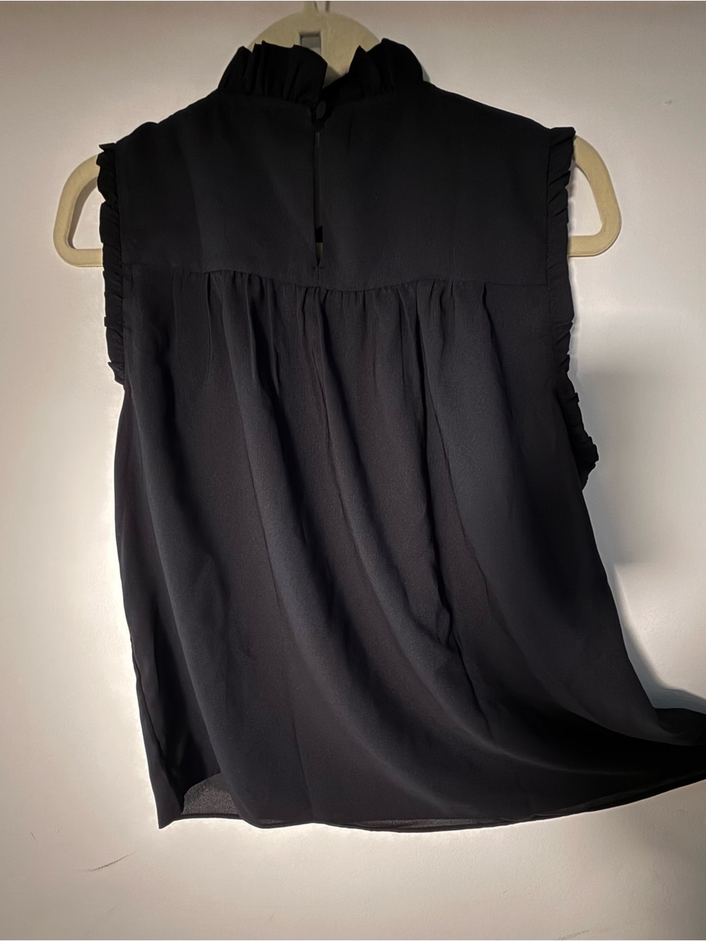 Ann Taylor Black Ruffle Trim Sleeveless Blouse NWT
